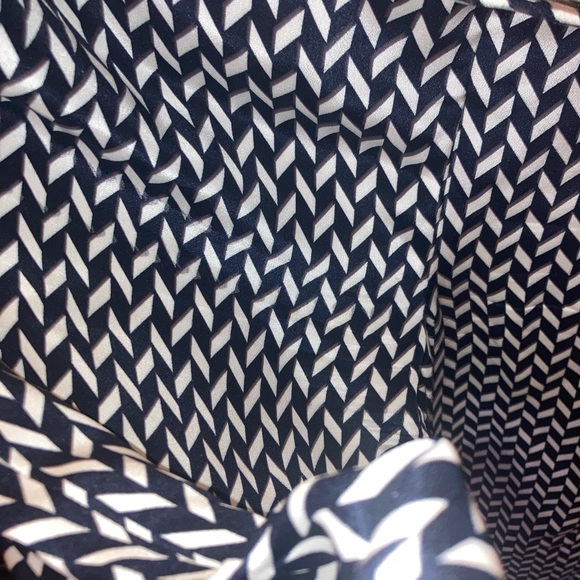 Theory Blue and White Patterned 100 silk Trousers - Picture 6 of 7